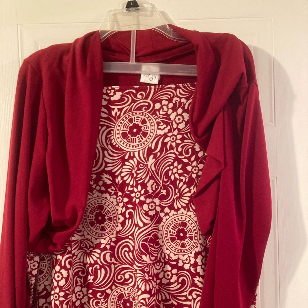 Red and white 2pc top Fashion Bug